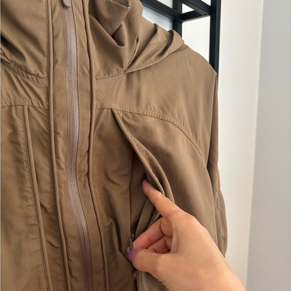 Lululemon Always Effortless Jacket - Picture 3 of 12